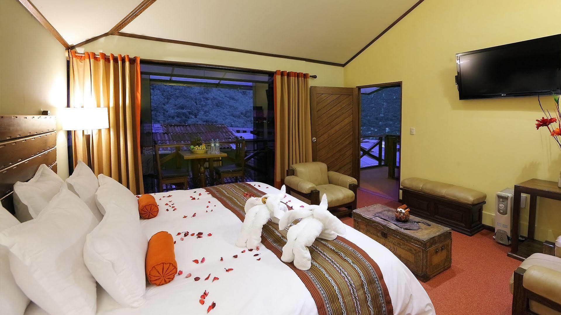 Hotel La Cabaña MachuPicchu Aguas Calientes Exterior foto